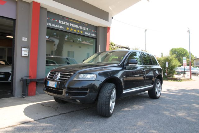 VOLKSWAGEN Touareg usata, con Airbag