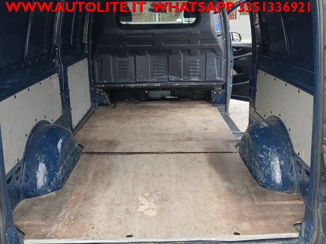MERCEDES-BENZ Vito usata 23