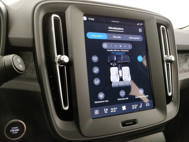 VOLVO XC40 usata, con Sistema di navigazione