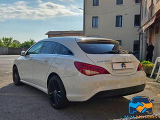 MERCEDES-BENZ CLA 200 usata, con Alzacristalli elettrici