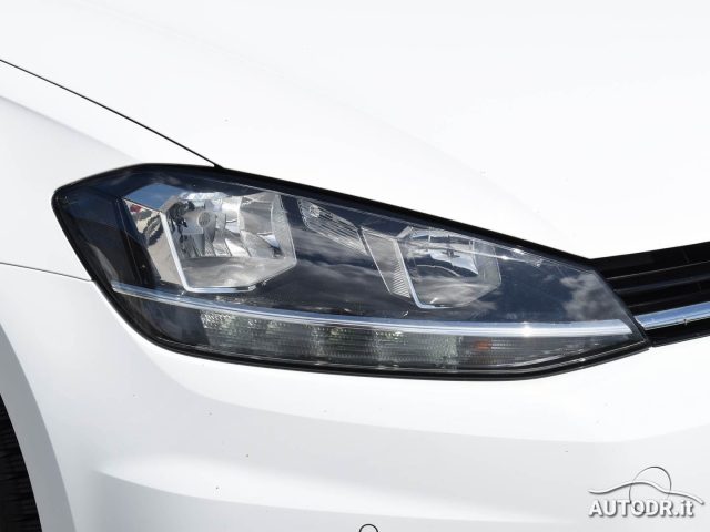 VOLKSWAGEN Golf Variant usata, con Airbag