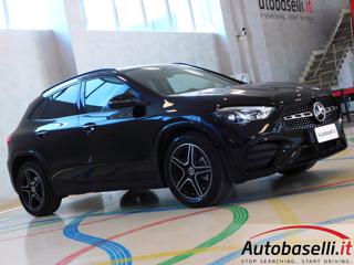 MERCEDES-BENZ GLA 180 usata, con Sistema di navigazione