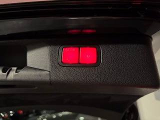 MERCEDES-BENZ E 300 usata, con Fari LED