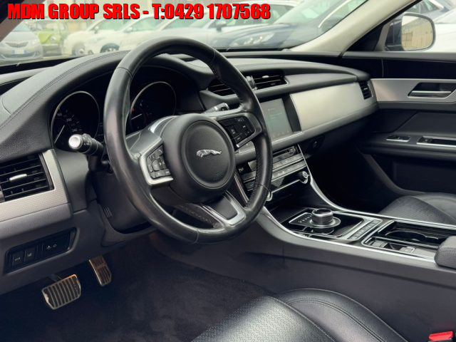 JAGUAR XF usata, con Autoradio