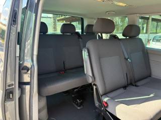 VOLKSWAGEN Caravelle usata, con Climatizzatore