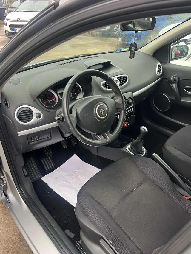 RENAULT Clio usata 8