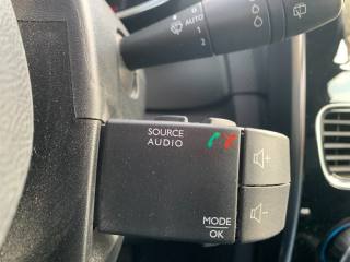 RENAULT Clio usata, con Touch screen