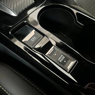 PEUGEOT 2008 usata, con Leve al volante