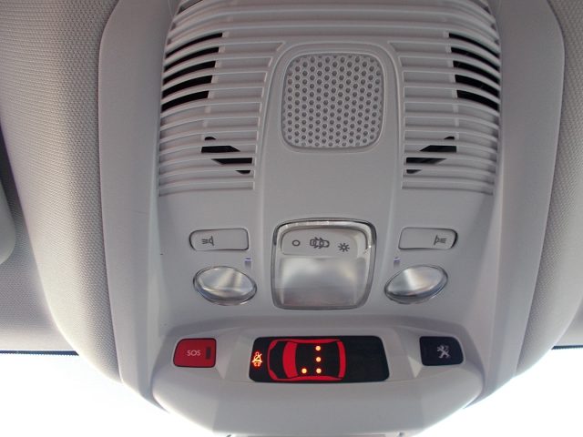 PEUGEOT 3008 usata, con Fari Xenon
