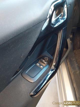 PEUGEOT 208 usata, con Cruise Control