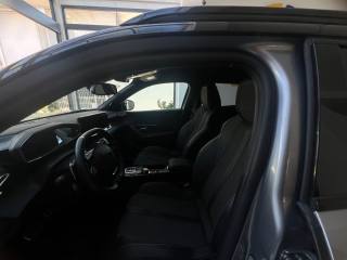 PEUGEOT 2008 usata, con Freno di stazionamento elettrico