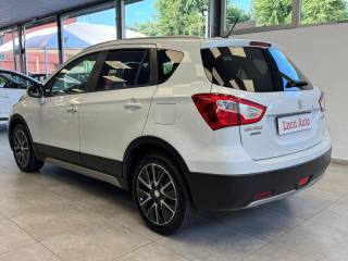 SUZUKI S-Cross usata, con Autoradio