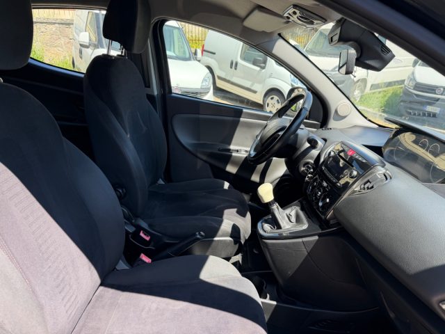 LANCIA Ypsilon usata 10