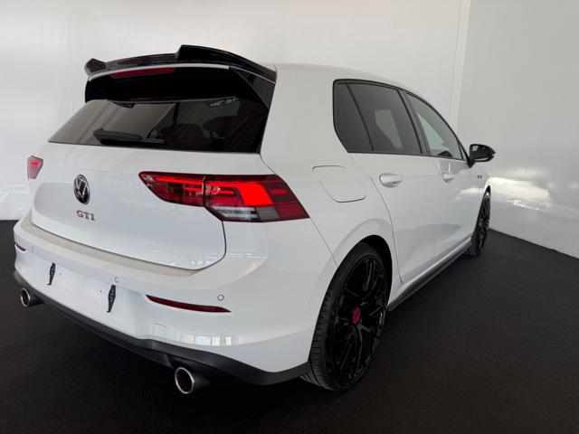 VOLKSWAGEN Golf usata, con Alzacristalli elettrici