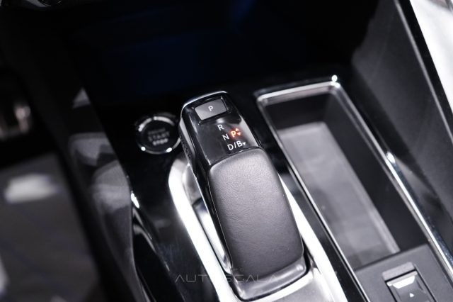 PEUGEOT 3008 usata, con Touch screen