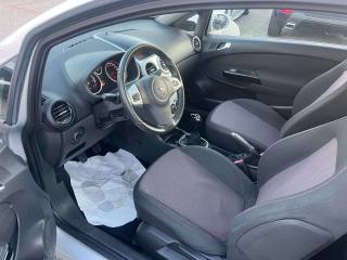 OPEL Corsa usata, con Servosterzo