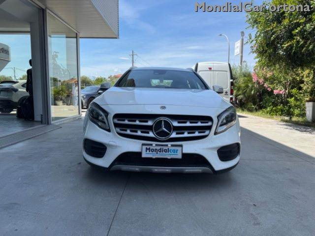 MERCEDES-BENZ GLA 200 usata, con Airbag