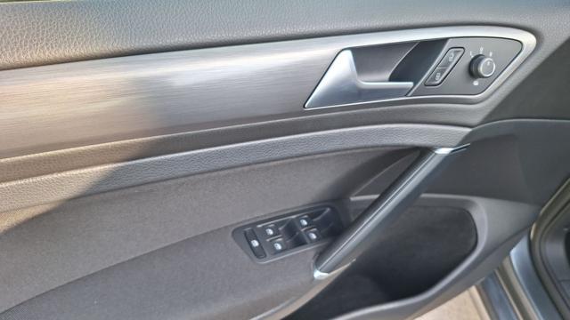 VOLKSWAGEN Golf usata, con Bluetooth