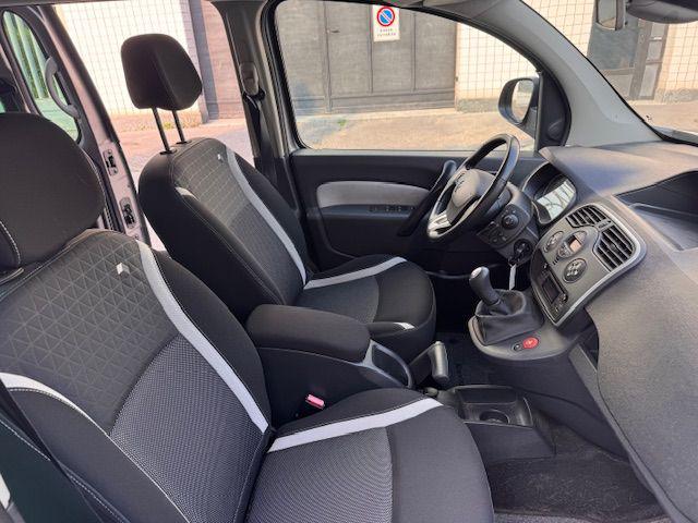 RENAULT Kangoo usata, con Cruise Control