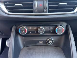 ALFA ROMEO Stelvio usata, con Park Distance Control