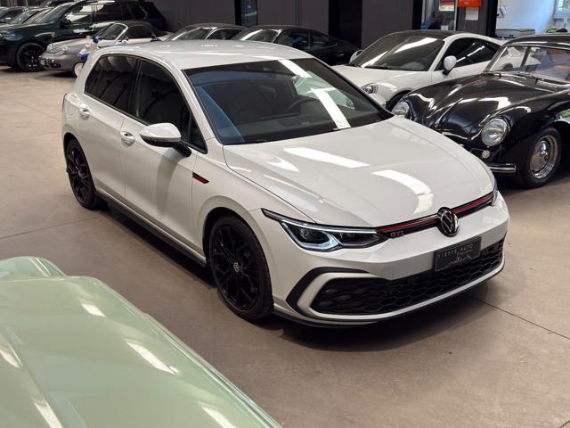 VOLKSWAGEN Golf usata, con Airbag laterali