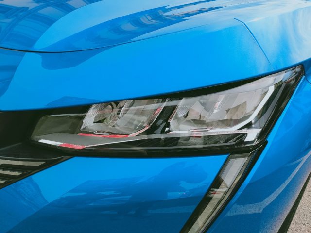PEUGEOT 308 usata, con USB