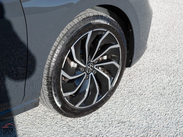 VOLKSWAGEN Golf Variant usata, con USB