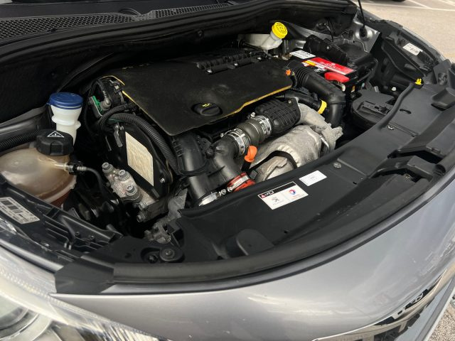 PEUGEOT 2008 usata, con Controllo automatico clima