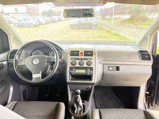 VOLKSWAGEN Touran usata, con ESP