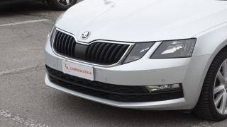 SKODA Octavia usata, con Sensori di parcheggio anteriori