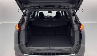 PEUGEOT 5008 usata, con Fari LED