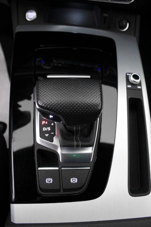 AUDI Q5 usata, con Autoradio
