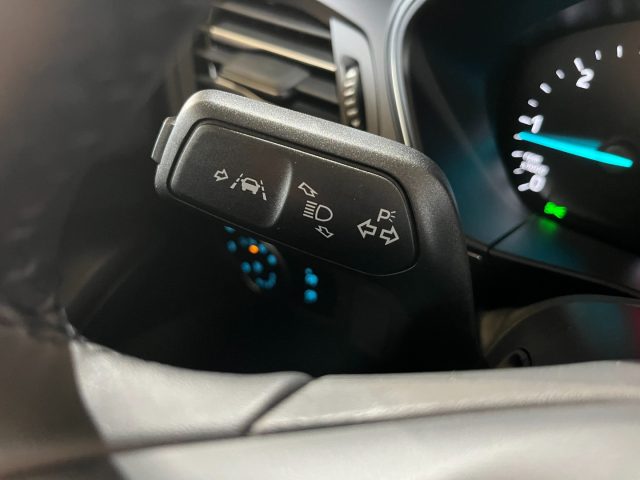 FORD Focus usata, con Leve al volante