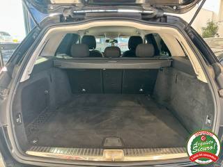 MERCEDES-BENZ C 220 usata, con Leve al volante