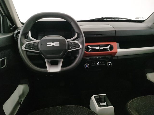 DACIA Spring usata, con USB
