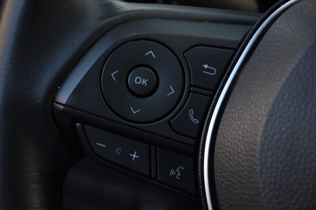 TOYOTA RAV 4 MY23 usata, con Sedile posteriore sdoppiato