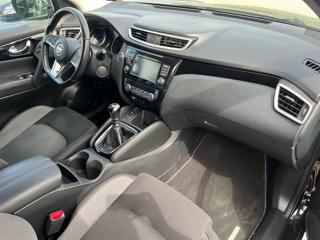 NISSAN Qashqai usata, con Boardcomputer