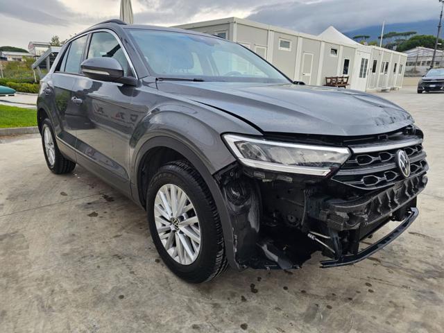 VOLKSWAGEN T-Roc usata, con Autoradio
