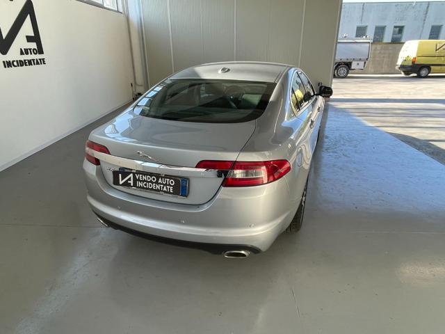 JAGUAR XF usata, con Autoradio