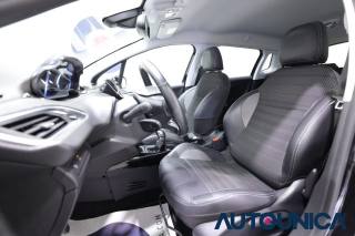 PEUGEOT 2008 usata, con Autoradio