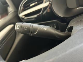 OPEL Corsa usata, con Park Distance Control