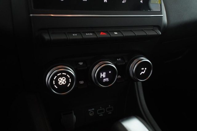 RENAULT Captur usata 16