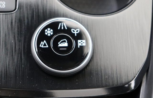 NISSAN X-Trail usata, con Cruise Control