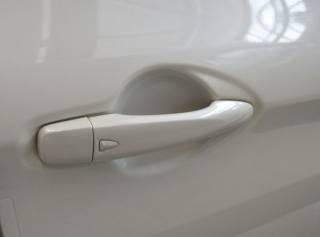 NISSAN Qashqai usata, con Fari LED