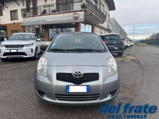 TOYOTA Yaris usata, con Boardcomputer