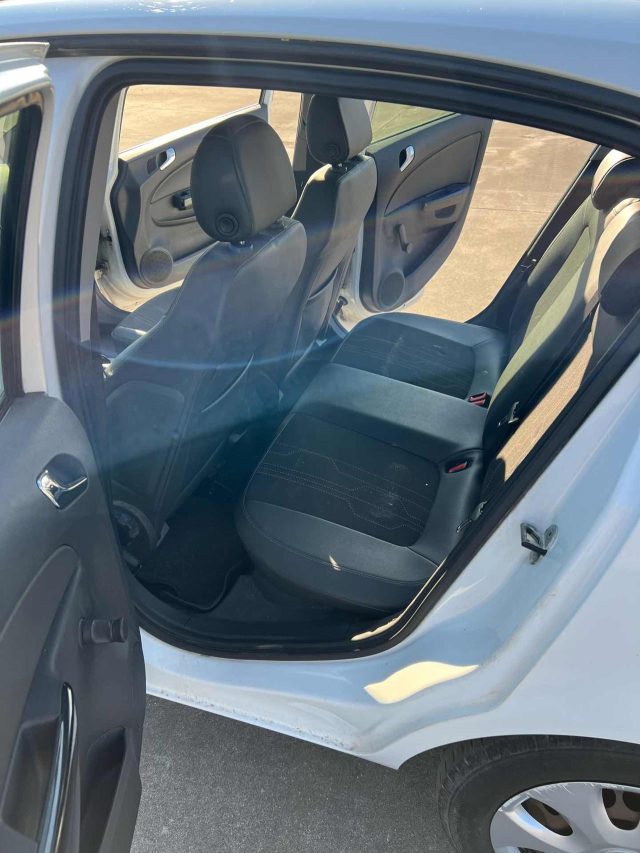 OPEL Corsa usata, con Climatizzatore