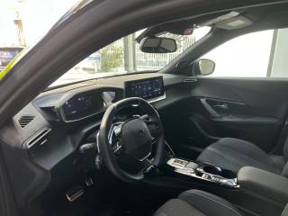 PEUGEOT 2008 usata, con Isofix