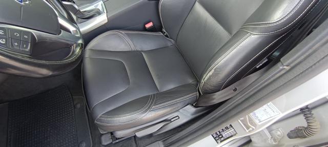 VOLVO V60 usata, con Sedile posteriore sdoppiato