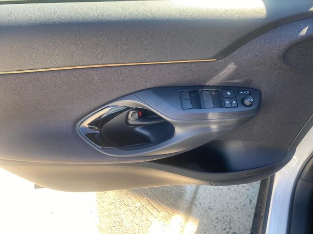 TOYOTA Yaris Cross usata, con Specchietti laterali elettrici