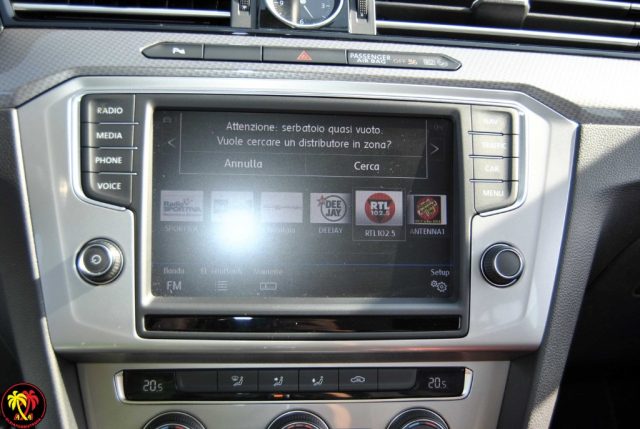 VOLKSWAGEN Passat usata, con Controllo trazione